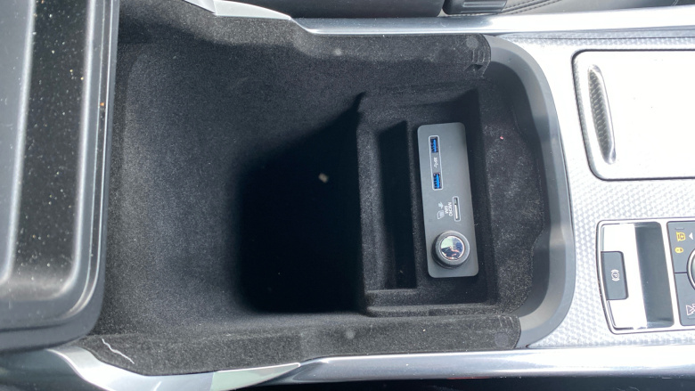 Land Rover Range Rover Sport 2.0 P400e HSE Dynamic 5dr Auto Estate